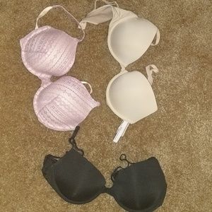 ⛔SOLD⛔ VS bras Bundle